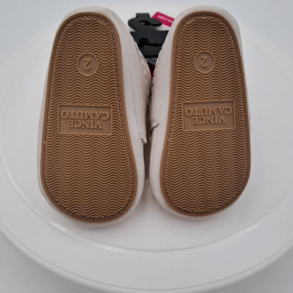 Vince Camuto Baby White Shoes-Size‎ 2 (3-6 Month)
